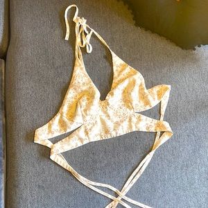 Garage Halter Tie Top